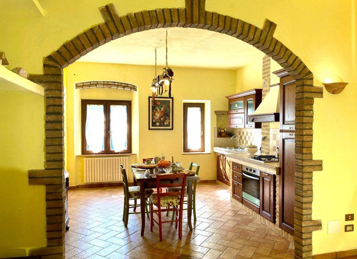 Agriturismo L'Antica Quercia Помаранче Экстерьер фото
